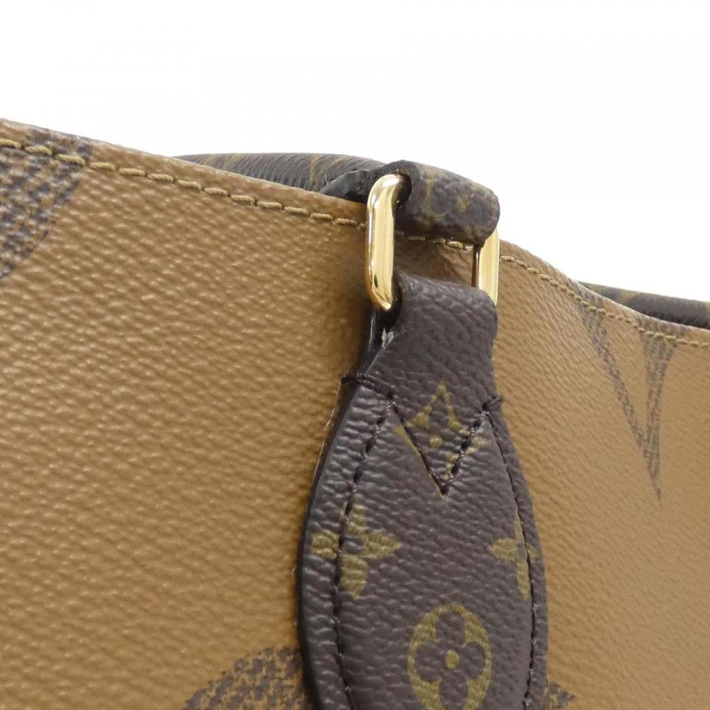 Louis Vuitton Monogram Giant On-the-Go MM M45321 Handbag - Picture 5 of 7